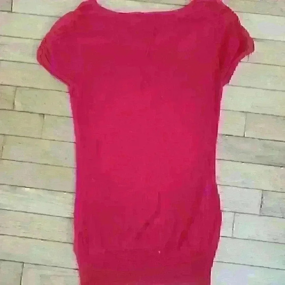 Le Chateau Short Sleeve Sweater - Picture 2 of 2